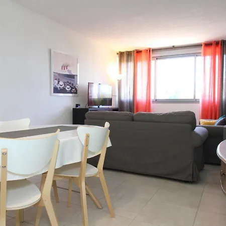 3 Pieces Moderne A Avec Garage Prive, Internet Et Equipements Complets - Fr-1-553-191 דירה *