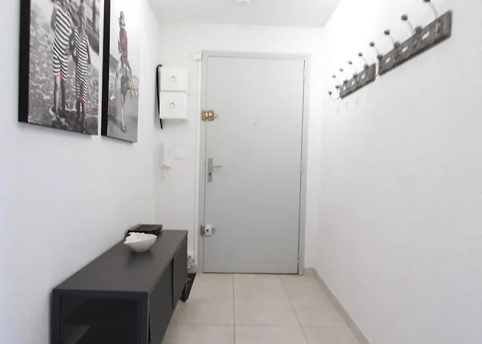 3 Pieces Moderne A Avec Garage Prive, Internet Et Equipements Complets - Fr-1-553-191 Apartament Balaruc-les-Bains